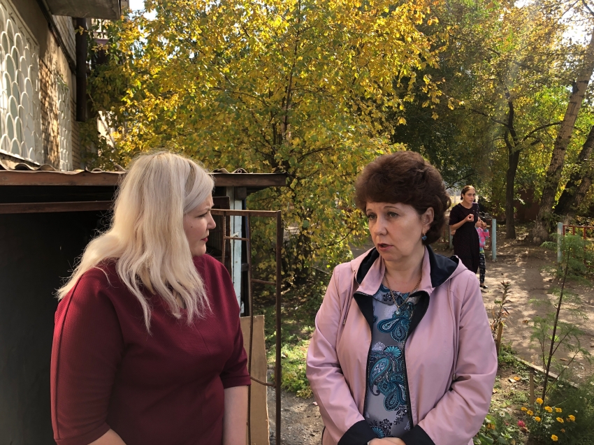 Евгения Батуева провела рейд по домам, чьи жители оставили жалобы на портале «Голос Забайкальца»